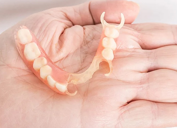 Complete Dentures / Removable Partial Denture / Flexible